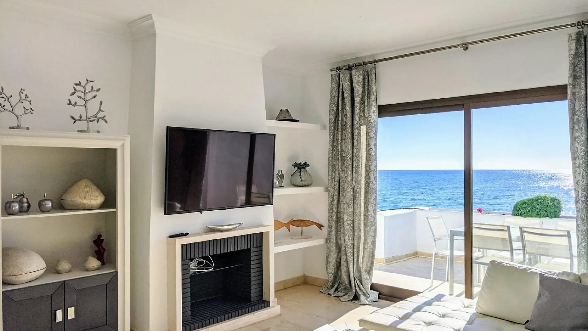Отель Coral Beach Марбелья